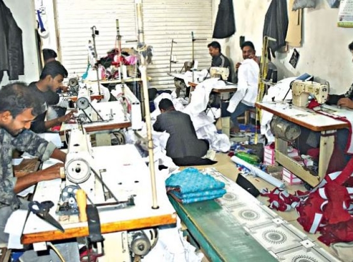 UP: Saidpur garment factories struggle for survival